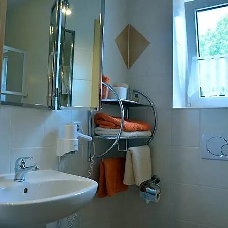 Gaestehaus Celine 3* Meuspath