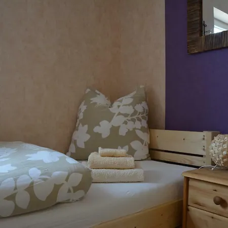 Alojamento de Acomodação e Pequeno-almoço Gaestehaus Celine 3*