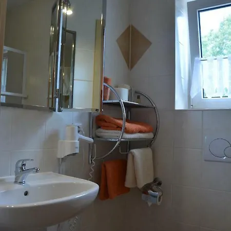 Gaestehaus Celine 3*